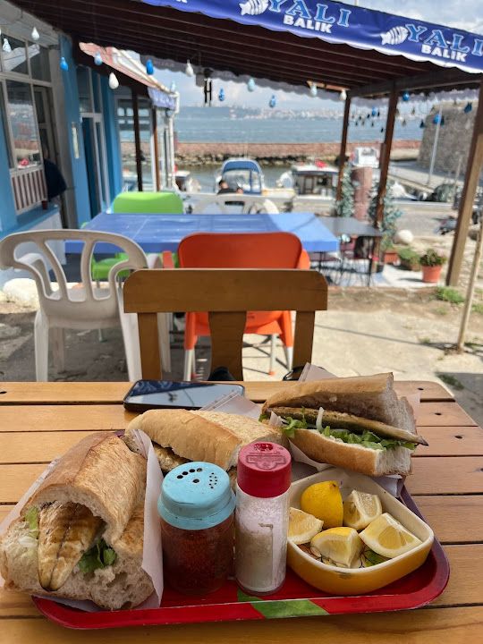 Eminönü Balıkçısı - Ökem Büfe