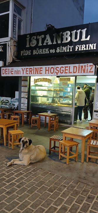 Istanbul Pi̇de Börek Ve Si̇mi̇t Firini