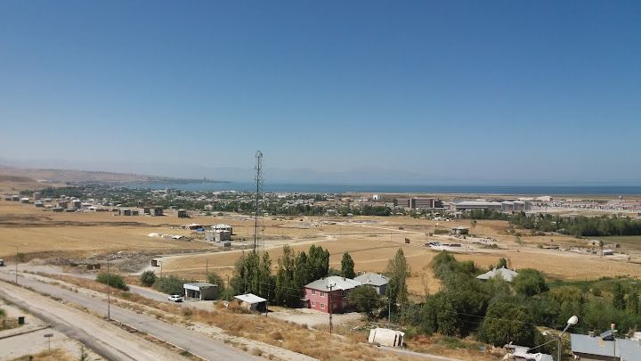 Ekin Taş Ekmek