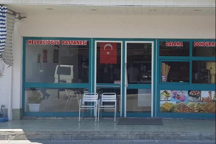 Helvacıoğlu Dalama Dondurmacısı