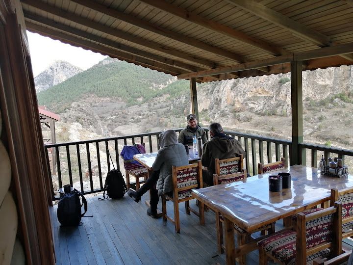 İkitaşkanyonu Restourant & Bungalov Evleri