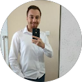 Emre Geçmiş