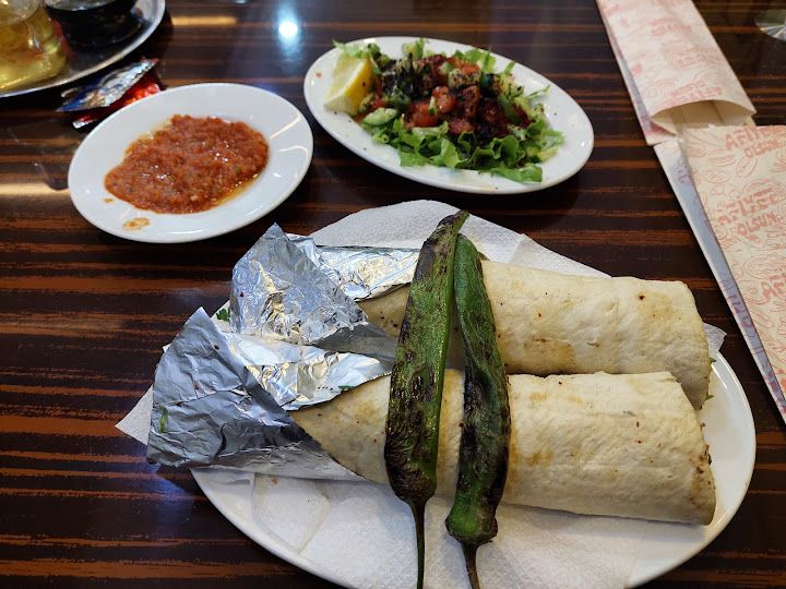 Şanlıurfa Balıklıgöl Kebap Ve Lahmacun Salonu