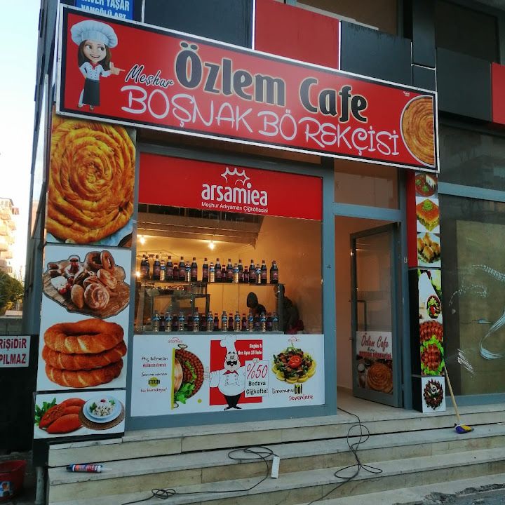 Özlem Cafe(arsemia Cigkofte&boşnak Böreği)