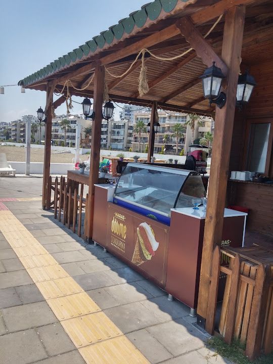 Altun Beach Cafe