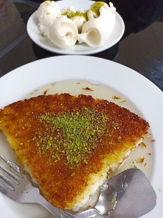 By Talas Pastiseri Tantuni