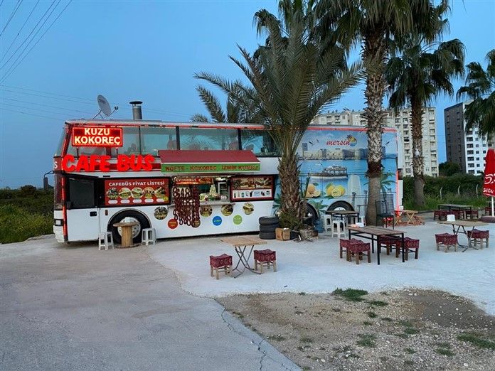 Cafe Bus