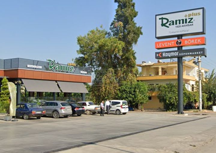 Köfteci Ramiz Kayıkçıoğlu