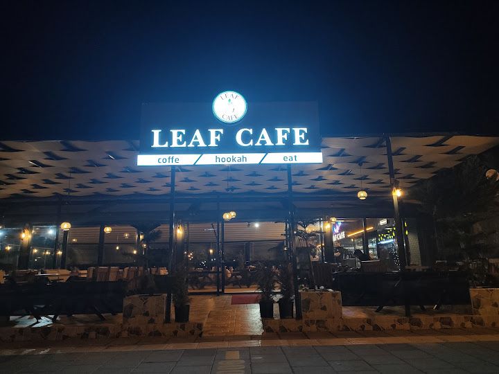 LEAF CAFE
