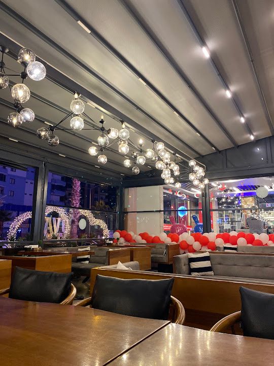 Novalin Cafe & Bistro