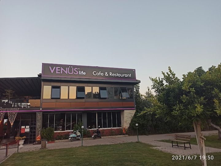 Venüs Life Cafe Restaurant
