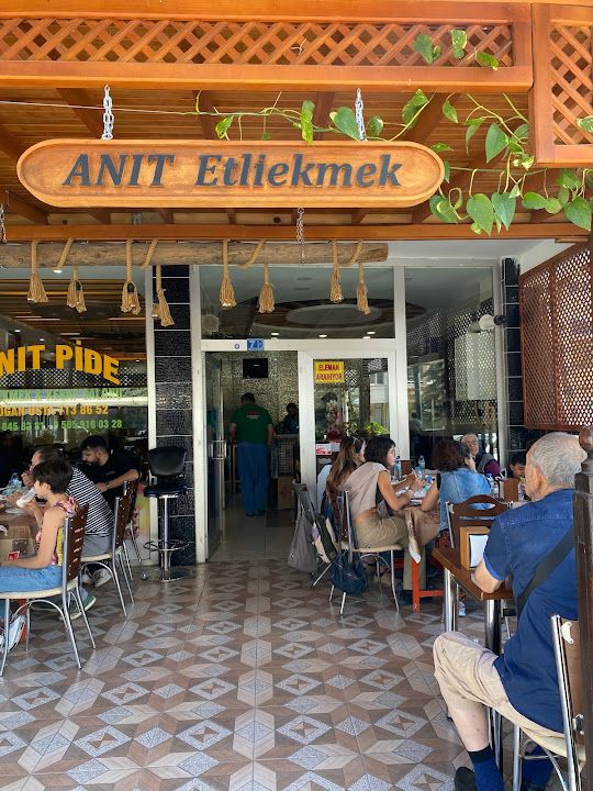 Anıt Pide