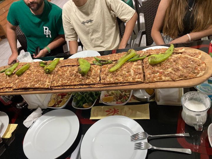 Çamlıca Etliekmek ve Izgara