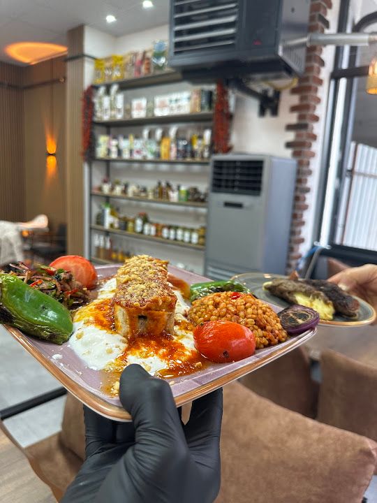 Quzine’m Restaurant