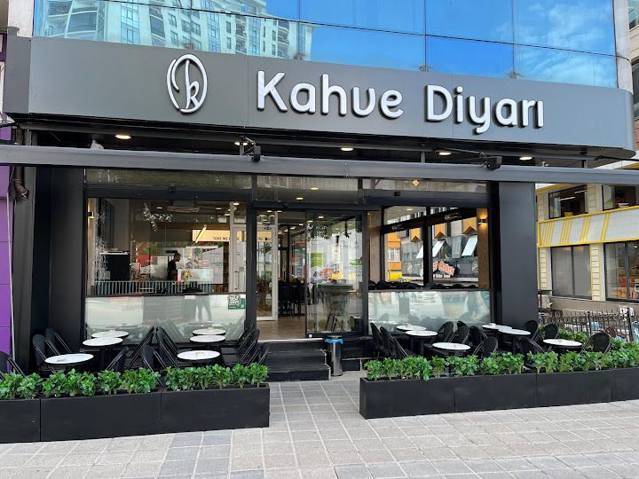 Kahve Diyarı Yanında - Esenler