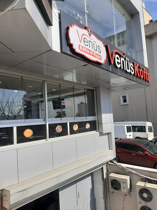 Venüs Köfte