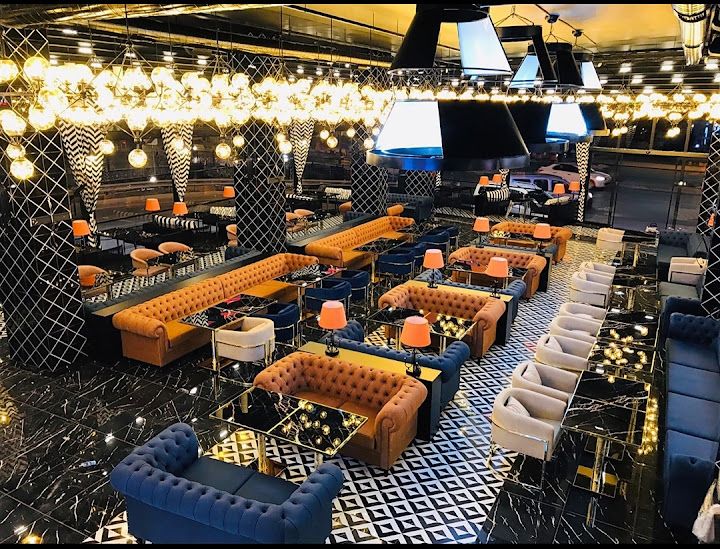 Iv.patroon Cafe & Restaurant