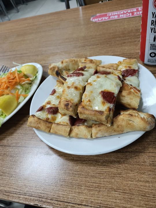 Mevsim Pide Ve Lahmacun Salonu