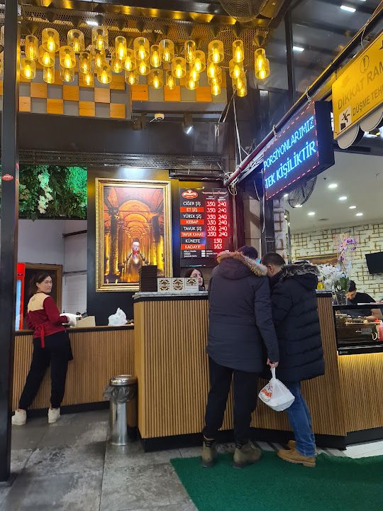 Tarihi Beyoğlu Köftesi