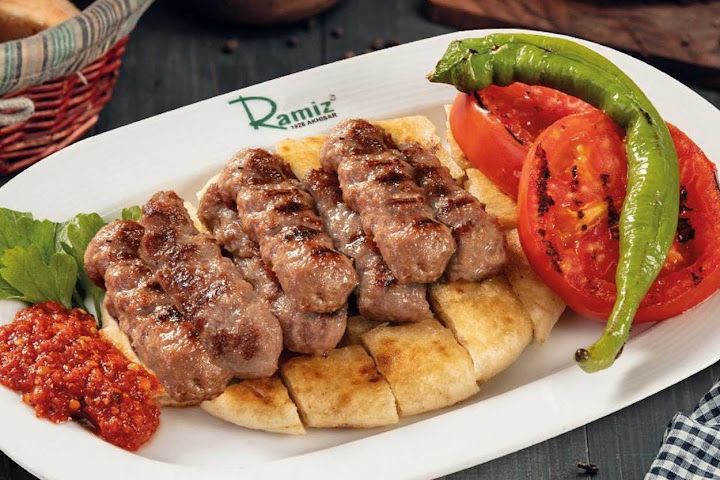 Köfteci Ramiz Vialand Avm