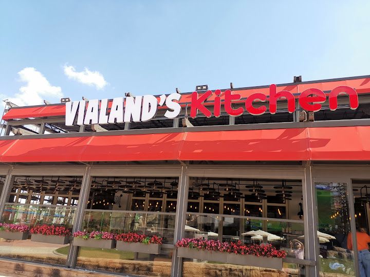 Vialand’s Kitchen