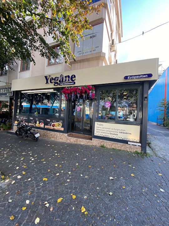 Yegane Cafe