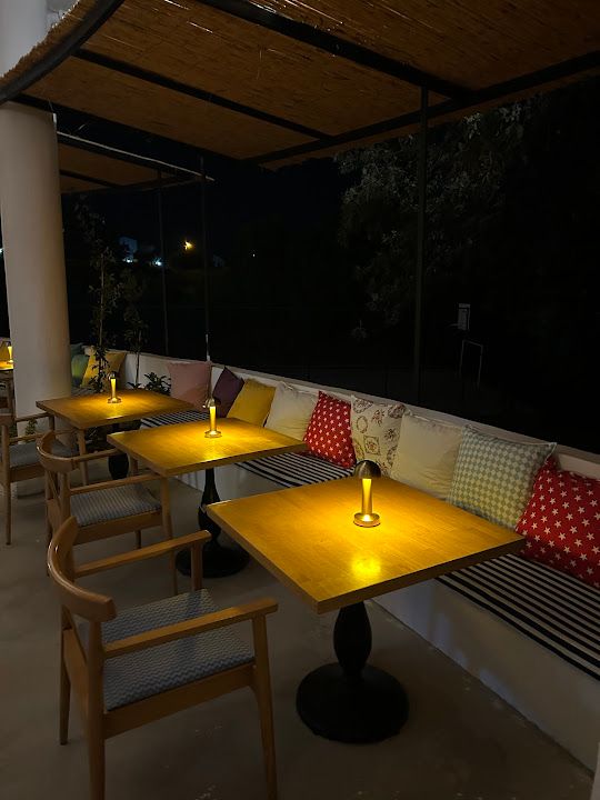 Cafe Des Sam