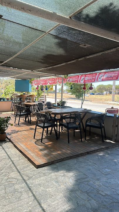 Küçük Ev Cafe & Restaurant & Çay Bahçesi