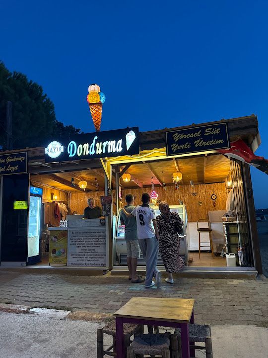 Odunluk İskelesi Bayır Dondurma