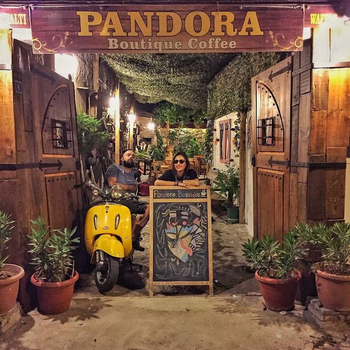 Pandora Boutique Coffee Waffle Kahvaltı
