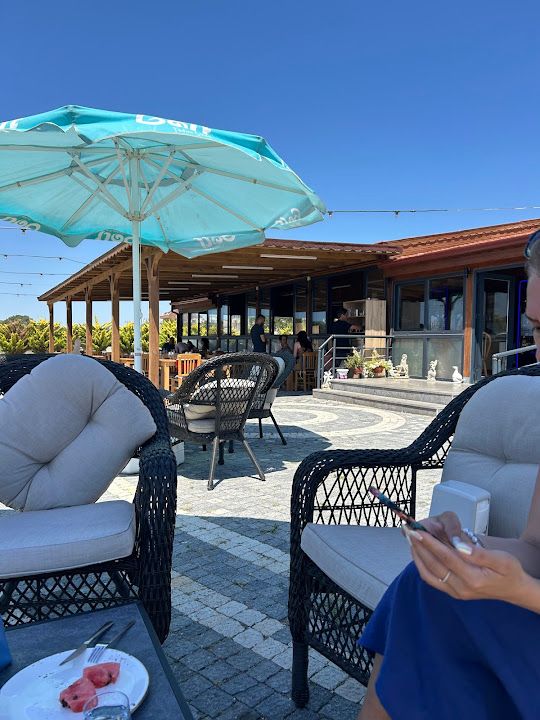 Tenedos Beach&restoran