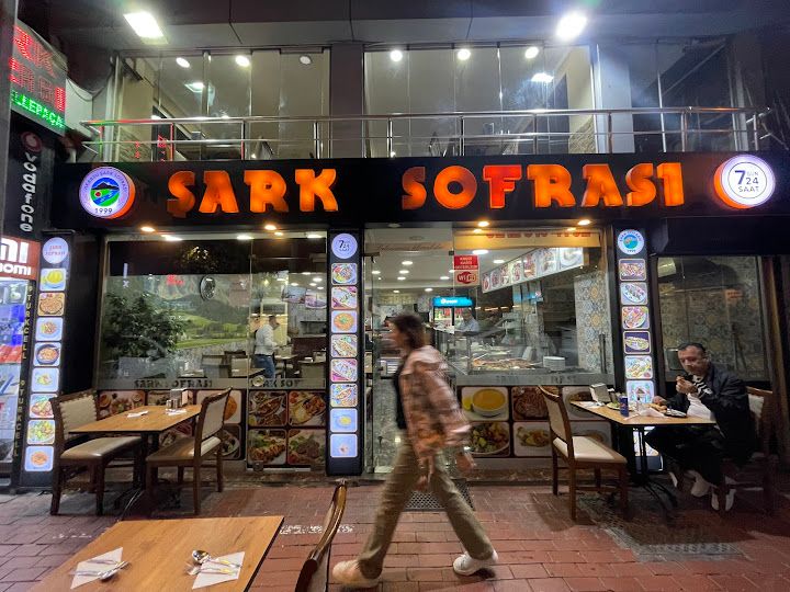 Akarsu Şark Sofrası
