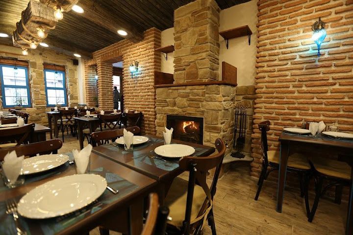 Al Muallim Restaurant مطعم المعلم