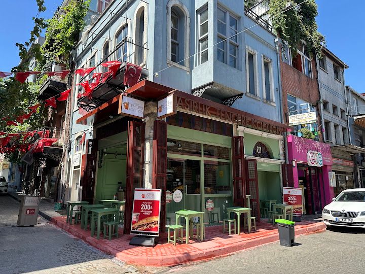 Asırlık Tencere Köftecisi - Balat