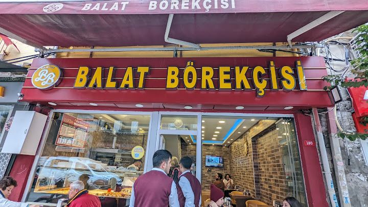 Balat Sarıyer Börekçisi