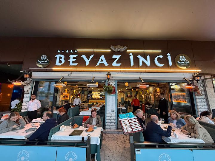 Beyaz İnci Restaurant Galata Köprüsü