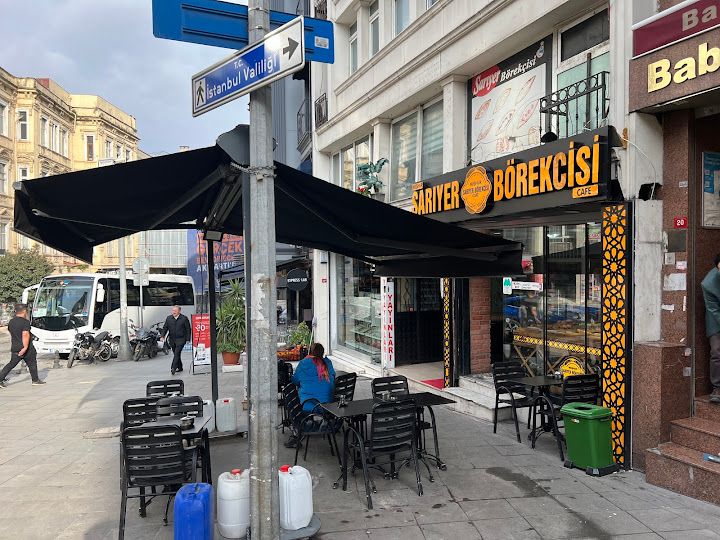 Cağaloğlu Meşhur Sarıyer Börekçisi