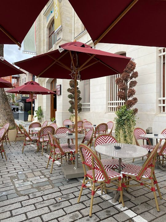 Dsign Cafe And Shop
