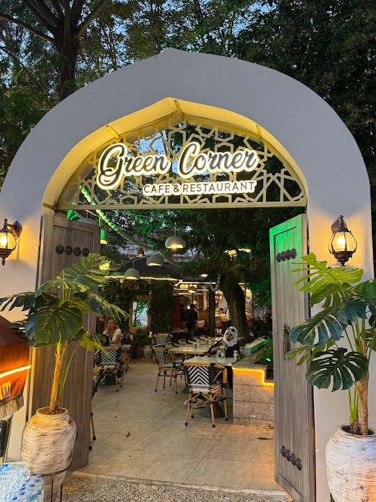 Green Corner Cafe & Restaurant