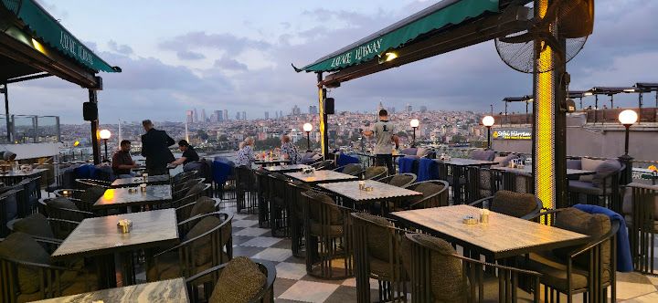 Layale Lübnan Lounge Bosphorus