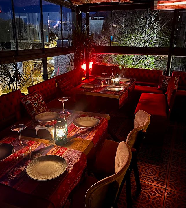 Pleasure Terrace Roof Restaurant İn Istanbul