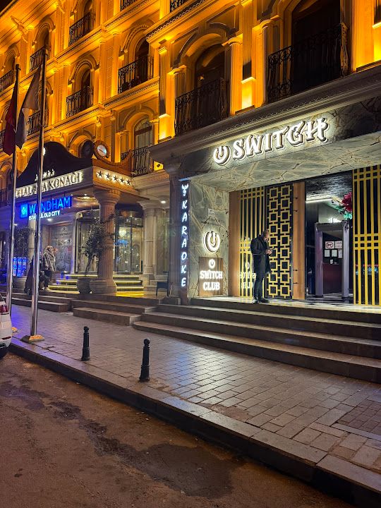 Swıtch Night Club