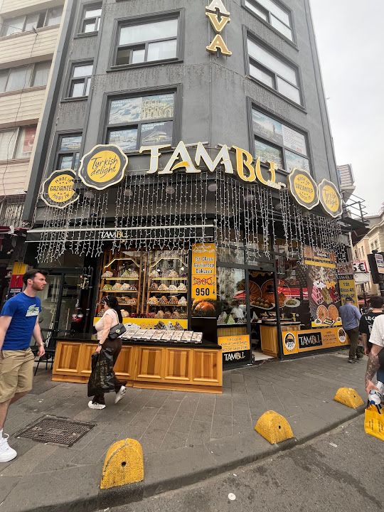 Tambu Sanat Baklava İstanbul Şubesi ( Sirkeci )