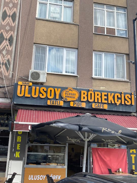 Tarihi Ulusoy Pasta Börekçisi