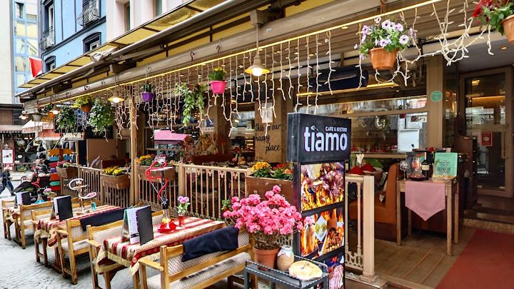 Ti Amo Bistro Restaurant &Cafe İstanbul