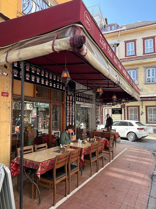 Ziya Baba Türk Mutfağı Slow Food Kebap Dürüm Anatolian Brekfast Cheap Helal Food