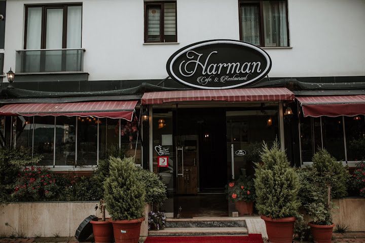 Harman Cafe Restaurant