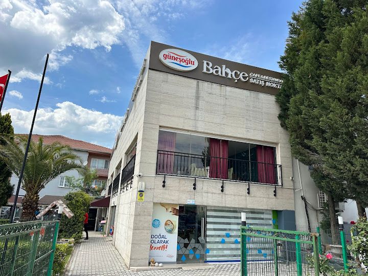 Güneşoğlu Bahçe Cafe & Restauran