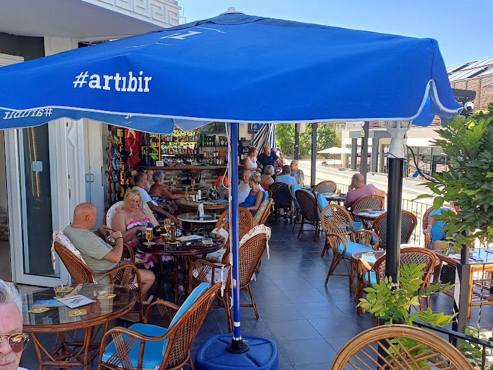 Emre's Cafe Bar