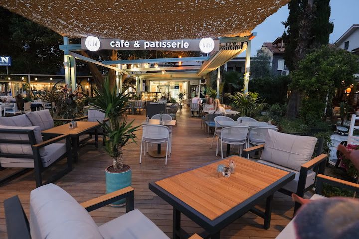 Fabl Cafe & Patisserie